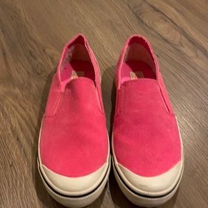 *NEW* UGG pink slip-on